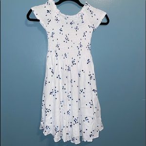 ☀️White lulus shirt sleeve dress with blue dots